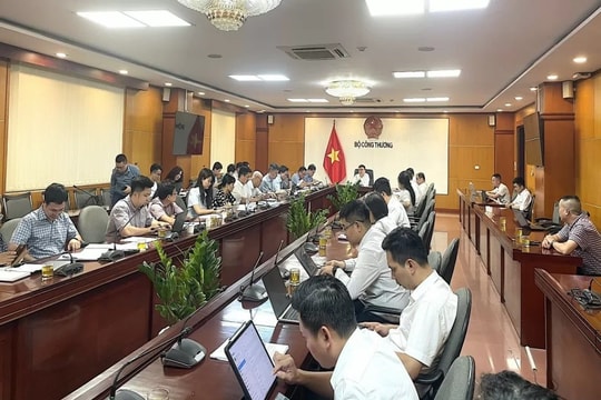 Tiếp tục rà soát, hoàn thiện Luật Điện lực sửa đổi