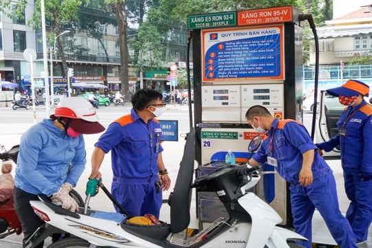 Bộ Công thương kiểm tra 14 doanh nghiệp xăng dầu Bộ Công thương kiểm tra 14 doanh nghiệp xăng dầu