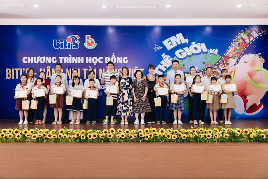 Biti’s trao học bổng “Nâng niu tài năng Việt” lần thứ 18 Biti’s trao học bổng “Nâng niu tài năng Việt” lần thứ 18