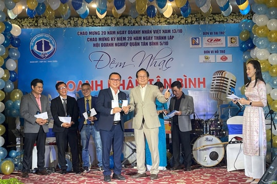 Đêm nhạc Doanh nhân Tân Bình: Kết nối doanh nhân Tân Bình hợp tấu thành công Đêm nhạc Doanh nhân Tân Bình: Kết nối doanh nhân Tân Bình hợp tấu thành công