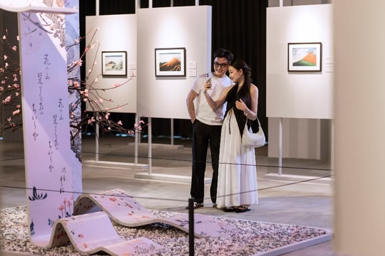 Triển lãm nghệ thuật đa giác quan Hokusai by VPBank mở cửa đến 12/10 Triển lãm nghệ thuật đa giác quan Hokusai by VPBank mở cửa đến 12/10