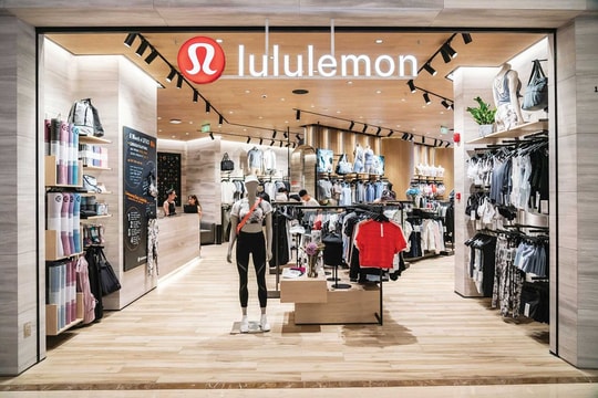 Chiến lược để Lululemon “đả bại” Nike và Adidas Chiến lược để Lululemon “đả bại” Nike và Adidas