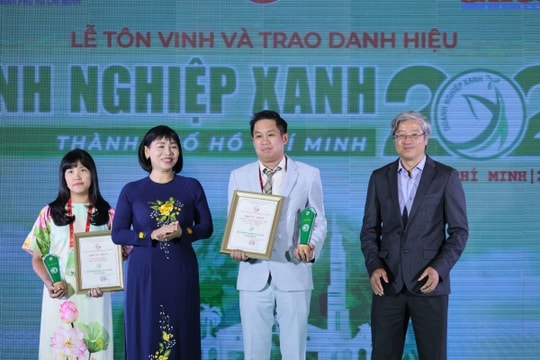 SAPUWA được vinh danh Doanh nghiệp xanh TP.HCM 2024 SAPUWA được vinh danh Doanh nghiệp xanh TP.HCM 2024