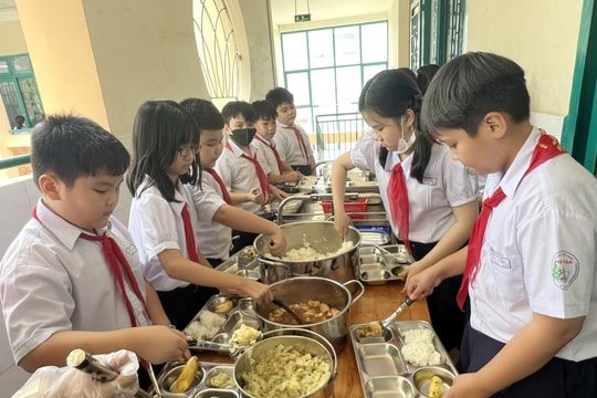 TP.HCM tăng cường kiểm tra an toàn thực phẩm trong trường học TP.HCM tăng cường kiểm tra an toàn thực phẩm trong trường học