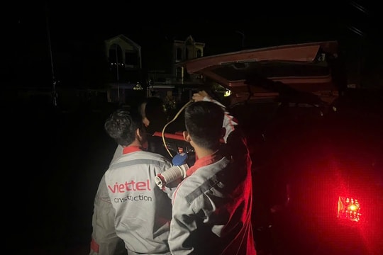 Hơn 26 tỷ đồng tiếp sức cho khách hàng khu vực ảnh hưởng bão, lũ, sạt lở đất Hơn 26 tỷ đồng tiếp sức cho khách hàng khu vực ảnh hưởng bão, lũ, sạt lở đất