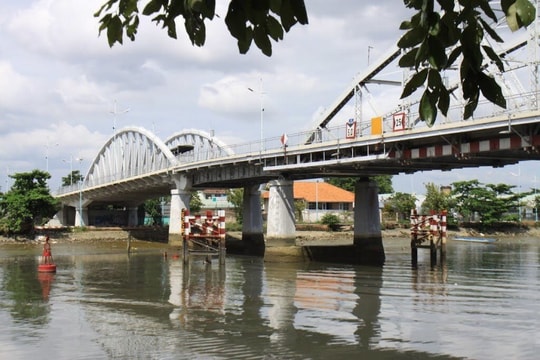 TP.HCM kiểm tra tình trạng hàng trăm cây cầu sau sự cố sập cầu Phong Châu TP.HCM kiểm tra tình trạng hàng trăm cây cầu sau sự cố sập cầu Phong Châu