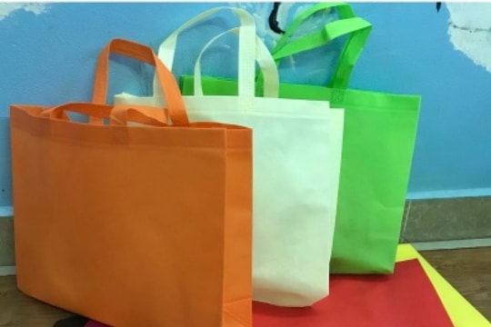 Mỹ tiếp tục áp thuế chống bán phá giá với túi dệt từ Việt Nam thêm 5 năm Mỹ tiếp tục áp thuế chống bán phá giá với túi dệt từ Việt Nam thêm 5 năm