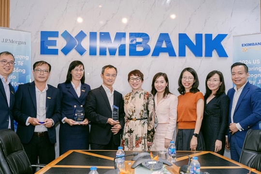 Eximbank nhận Giải thưởng “Chất lượng thanh toán quốc tế xuất sắc” Eximbank nhận Giải thưởng “Chất lượng thanh toán quốc tế xuất sắc”