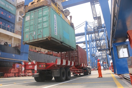 Tổng trị giá xuất nhập khẩu của cả nước vượt 540 tỷ USD Tổng trị giá xuất nhập khẩu của cả nước vượt 540 tỷ USD