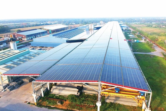 Đầu tư năng lượng tái tạo: Khung pháp luật còn nhiều điểm chồng chéo Đầu tư năng lượng tái tạo: Khung pháp luật còn nhiều điểm chồng chéo