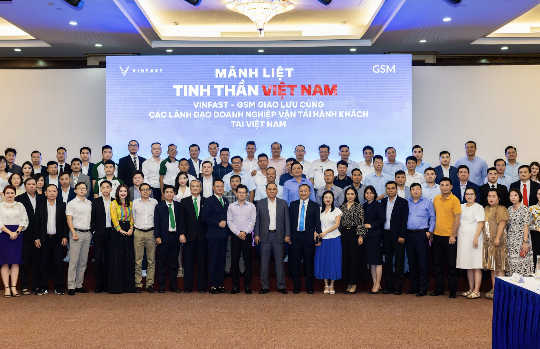 Nhiều doanh nghiệp vận tải sẵn sàng đền cọc mua xe xăng, sớm chuyển đổi sang xe điện Nhiều doanh nghiệp vận tải sẵn sàng đền cọc mua xe xăng, sớm chuyển đổi sang xe điện