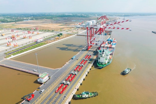 Long An: Gần 9 tháng đầu năm, vốn đầu tư FDI tăng 6%, vốn trong nước giảm 93% Long An: Gần 9 tháng đầu năm, vốn đầu tư FDI tăng 6%, vốn trong nước giảm 93%
