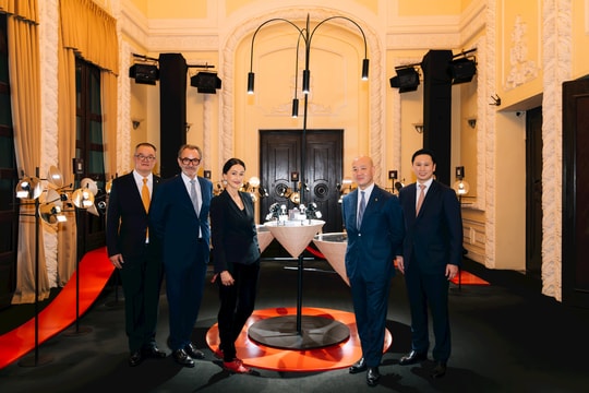 The Hour Glass đăng cai triển lãm GPHG 2024 - “Oscar của ngành đồng hồ” tại Việt Nam The Hour Glass đăng cai triển lãm GPHG 2024 - “Oscar của ngành đồng hồ” tại Việt Nam
