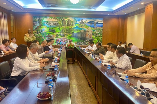 Đoàn lãnh đạo Liên Chi hội Bất động sản Công nghiệp Việt Nam thăm và làm việc tại TP. Pakse