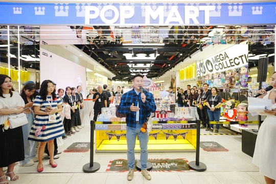POP MART khai trương cửa hàng thứ ba tại Saigon Centre TP. HCM POP MART khai trương cửa hàng thứ ba tại Saigon Centre TP. HCM