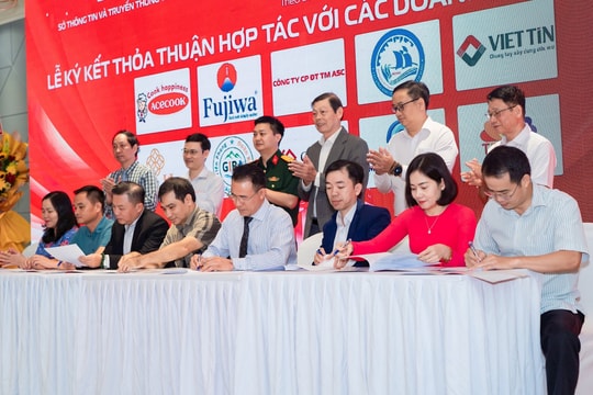 TP.HCM: Ra mắt chương trình hỗ trợ doanh nghiệp chuyển đổi số miễn phí TP.HCM: Ra mắt chương trình hỗ trợ doanh nghiệp chuyển đổi số miễn phí