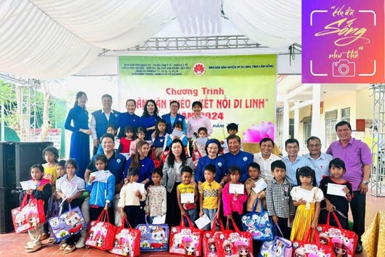 Triển lãm ảnh “Họ đã sống như thế”: Doanh nhân Bình Thạnh lan tỏa yêu thương đến cộng đồng Triển lãm ảnh “Họ đã sống như thế”: Doanh nhân Bình Thạnh lan tỏa yêu thương đến cộng đồng