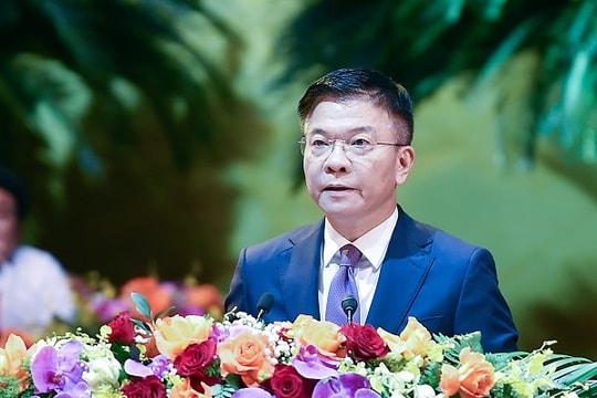 Phó Thủ tướng Lê Thành Long: Chính phủ và Mặt trận tập hợp nhân dân xây dựng khối đại đoàn kết toàn dân tộc Phó Thủ tướng Lê Thành Long: Chính phủ và Mặt trận tập hợp nhân dân xây dựng khối đại đoàn kết toàn dân tộc
