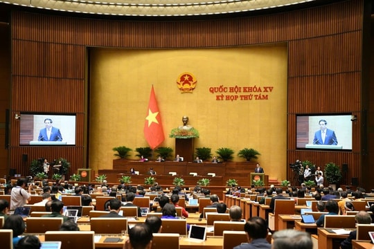 Thủ tướng: Phấn đấu năm 2025 GDP bình quân đầu người đạt 4.900 USD Thủ tướng: Phấn đấu năm 2025 GDP bình quân đầu người đạt 4.900 USD