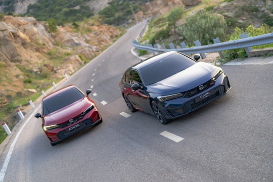 Honda Việt Nam ra mắt Civic Hybrid cùng hai mẫu xe máy điện CUV e: và ICON e Honda Việt Nam ra mắt Civic Hybrid cùng hai mẫu xe máy điện CUV e: và ICON e