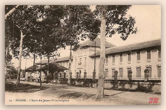 Lê Văn Trung: Từ nghị viên đến doanh nhân Kỳ 1: Vận động xây trường cho nữ giới, lập hãng giấy Lê Văn Trung: Từ nghị viên đến doanh nhân Kỳ 1: Vận động xây trường cho nữ giới, lập hãng giấy