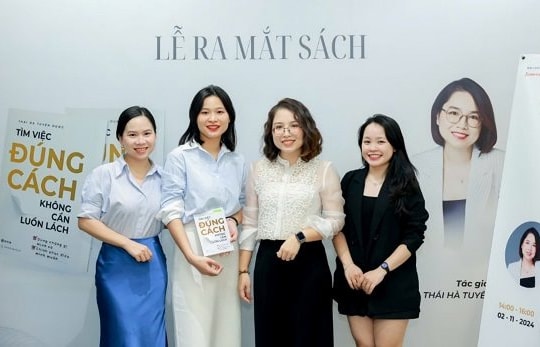 "Dùng những gì mình có, chinh phục điều mình muốn" "Dùng những gì mình có, chinh phục điều mình muốn"