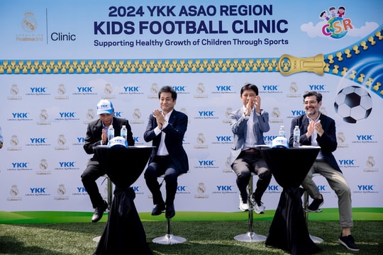 Hơn 300 trẻ em kém may mắn được đào tạo khóa Bóng đá Trẻ em YKK ASAO miễn phí
