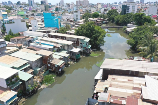 TP.HCM thành lập Ban Chỉ đạo giải quyết nhà ở cho người dân bị di dời ven sông, kênh, rạch TP.HCM thành lập Ban Chỉ đạo giải quyết nhà ở cho người dân bị di dời ven sông, kênh, rạch