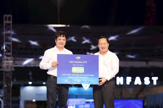 FPT đồng hành cùng Thủ Đức phát triển thành phố thông minh FPT đồng hành cùng Thủ Đức phát triển thành phố thông minh