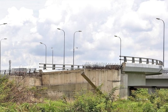 TP.HCM chấm dứt hợp đồng BOT dự án đường nối cao tốc Trung Lương