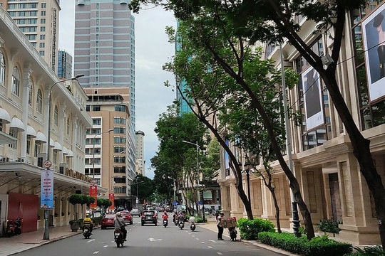 Đường Đồng Khởi có giá thuê mặt bằng cao nhất Việt Nam và xếp hạng 14 toàn cầu Đường Đồng Khởi có giá thuê mặt bằng cao nhất Việt Nam và xếp hạng 14 toàn cầu