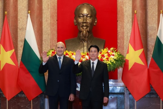 Chủ tịch nước Lương Cường chủ trì lễ đón chính thức Tổng thống Bulgaria