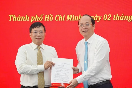 Ông Nguyễn Thanh Nhã được bổ nhiệm là Bí thư Huyện ủy Bình Chánh Ông Nguyễn Thanh Nhã được bổ nhiệm là Bí thư Huyện ủy Bình Chánh