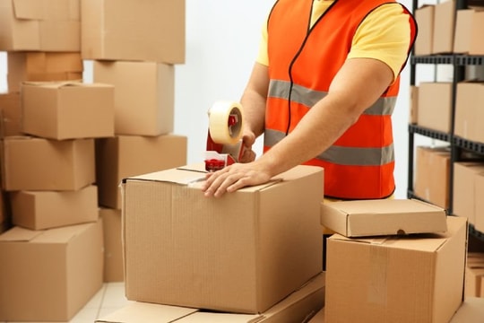 Đề xuất bỏ miễn thuế VAT cho hàng nhập khẩu giá trị nhỏ qua chuyển phát nhanh Đề xuất bỏ miễn thuế VAT cho hàng nhập khẩu giá trị nhỏ qua chuyển phát nhanh