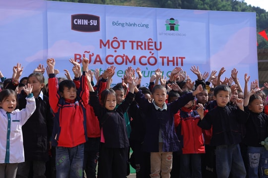 “Chin-Su: Một triệu bữa cơm có thịt” tiếp sức các điểm trường vùng cao năm thứ 2 “Chin-Su: Một triệu bữa cơm có thịt” tiếp sức các điểm trường vùng cao năm thứ 2