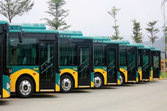 TP.HCM triển khai 150 xe buýt điện chở khách cho tuyến metro số 1 TP.HCM triển khai 150 xe buýt điện chở khách cho tuyến metro số 1