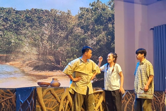 Lan tỏa giá trị tư tưởng vượt thời đại của Bác Hồ đến với đoàn viên, người lao động Lan tỏa giá trị tư tưởng vượt thời đại của Bác Hồ đến với đoàn viên, người lao động