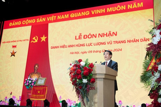Chủ tịch Nước trao danh hiệu Anh hùng Lực lượng vũ trang nhân dân cho Viện Hàng không vũ trụ Viettel Chủ tịch Nước trao danh hiệu Anh hùng Lực lượng vũ trang nhân dân cho Viện Hàng không vũ trụ Viettel
