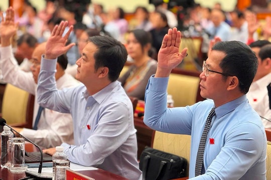 Cán bộ, công chức nghỉ việc ở TP.HCM sẽ được hỗ trợ bao nhiêu tháng lương? Cán bộ, công chức nghỉ việc ở TP.HCM sẽ được hỗ trợ bao nhiêu tháng lương?