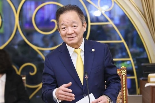 Bầu Hiển bất ngờ nhảy vào lĩnh vực hàng không Bầu Hiển bất ngờ nhảy vào lĩnh vực hàng không