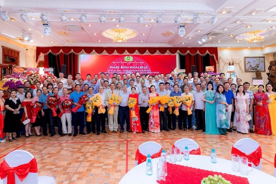 Họp mặt kỷ niệm 39 năm ngày vào Trường Cảnh vệ T12B Thủ Đức Họp mặt kỷ niệm 39 năm ngày vào Trường Cảnh vệ T12B Thủ Đức