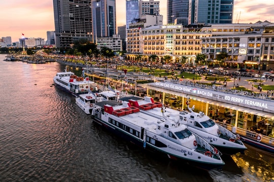 Đề xuất làm bến tàu thuỷ kết nối ga Metro số 1 Đề xuất làm bến tàu thuỷ kết nối ga Metro số 1