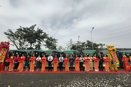 17 tuyến xe buýt điện kết nối metro số 1 đi vào hoạt động 17 tuyến xe buýt điện kết nối metro số 1 đi vào hoạt động