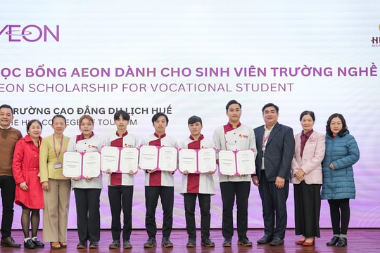 Aeon Việt Nam trao học bổng hỗ trợ sinh viên trường nghề phát triển sự nghiệp Aeon Việt Nam trao học bổng hỗ trợ sinh viên trường nghề phát triển sự nghiệp