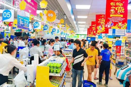 Saigon Co.op giữ bình ổn giá - Tăng cường hàng hóa Tết Nguyên đán 2025