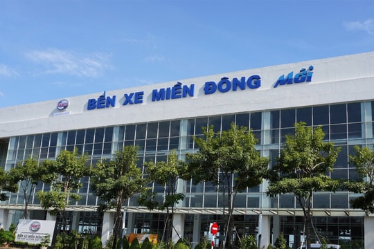 Bến xe Miền Đông, chờ mãi vẫn chưa đông