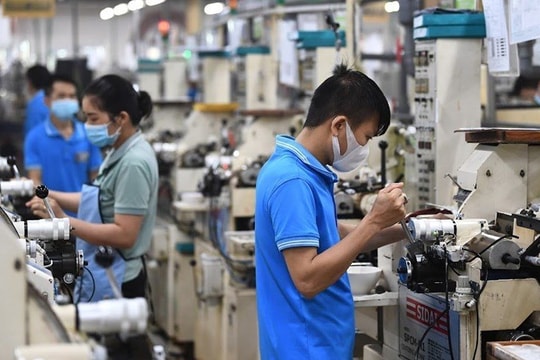 Lao động Việt Nam có mức thu nhập bình quân là 7,7 triệu đồng/tháng Lao động Việt Nam có mức thu nhập bình quân là 7,7 triệu đồng/tháng