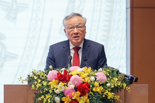 Chính phủ đặt mục tiêu tăng trưởng kinh tế năm 2025 đạt 8-10% Chính phủ đặt mục tiêu tăng trưởng kinh tế năm 2025 đạt 8-10%