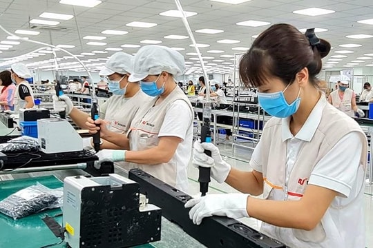 Đầu tư của Việt Nam ra nước ngoài đạt 664,8 triệu USD Đầu tư của Việt Nam ra nước ngoài đạt 664,8 triệu USD