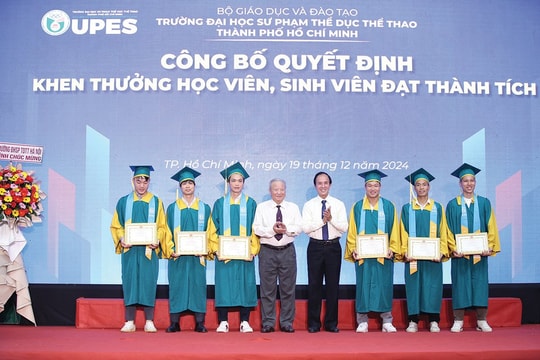 Lứa U.19 ngày nào giờ đã tốt nghiệp đại học Lứa U.19 ngày nào giờ đã tốt nghiệp đại học